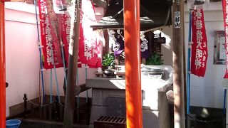 吉良邸跡にある社