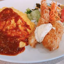 オムライス、海老フライ、カニクリームコロッケ