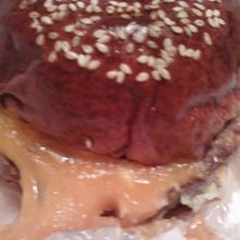 チーズバーガーです。