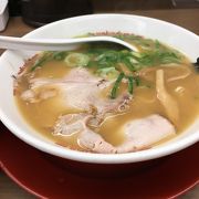 豚骨醤油ラーメン。