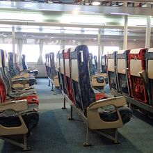 「ぱいじま２」船内