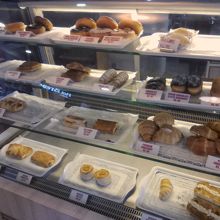 Sukra path通りの店舗