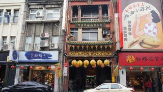 日本の弘法大師も合祀される古い廟