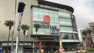 地元の方向けのショッピングモール