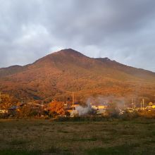 夕焼けの筑波山。