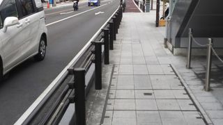 武田神社へ向かう長い一本道！