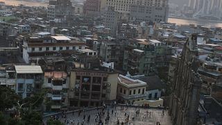 マカオ全体を眺望できる。