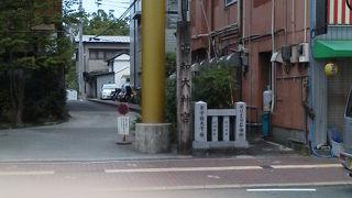 お祭りの安全を願う人々が全国から訪れるそうです。