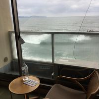 部屋からみる日本海