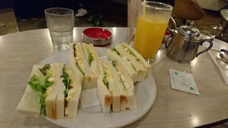 昭和を感じさせるインテリア。しかも安い。