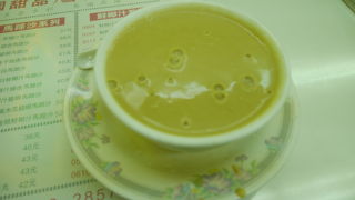 伝統的な中華のデザートがたくさん