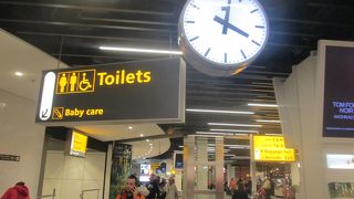 オランダ空の玄関口