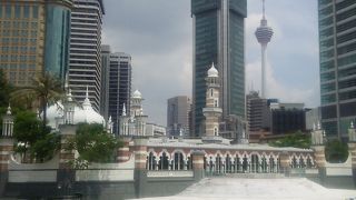 お祈りの時間に注意