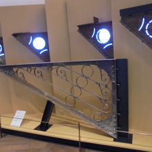 回廊には東京駅の歴史に関する展示もあり（ここは撮影可）