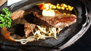 庶民派ステーキハウス！