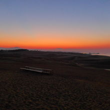 夕暮れ時の鳥取砂丘