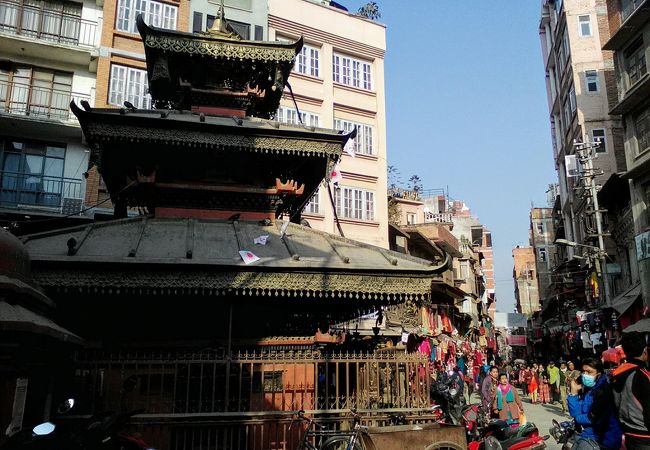 ルンチュン ルンブン アジマ寺院