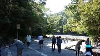 参拝前に心も清まる　＠五十鈴川