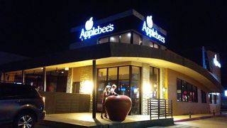 カジュアルなレストラン