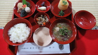 東本願寺「報恩講のお斎」