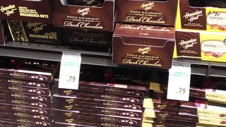 アラモアナセンター地下にあるスーパー。お土産○