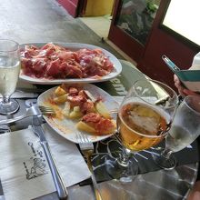 プルポ ア ラ ガリェガ(茹でタコとじゃがいも)絶品！