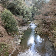 神護寺付近を流れる清滝川。