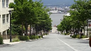 函館の名物坂です。