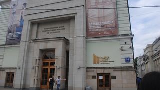 プーシキン美術館の本館のお隣は、別館であるプーシキン１９－２０世紀欧米美術ギャラリー。