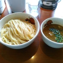 つけ麺特盛です