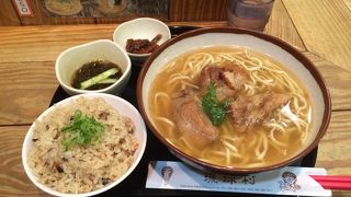 沖縄そばのお店