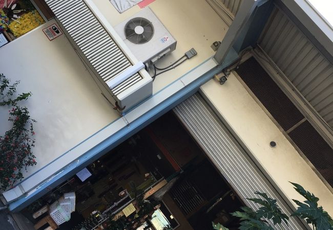 ジェイ アンド エル