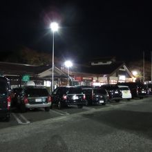 比較的小規模なサービスエリア