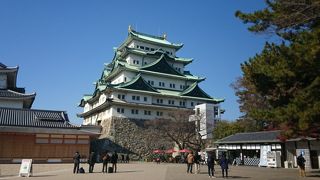 街並みを含め全体の雰囲気を楽しむお城