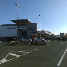 奥が東北歴史博物館です