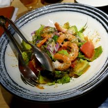 海老とアボカドのサラダ～オニオンドレッシング～900円