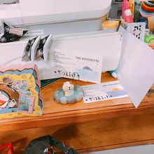 竹下通りにある店の中。