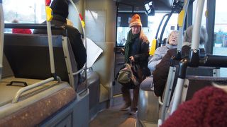 停留所はないので、自分でブザーで降りる