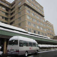 正面からの本館眺望～