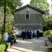 世界遺産に登録された教会ですが、壮大な規模の教会を想像して行くとがっかりすると思います