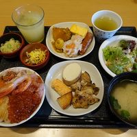 朝食。