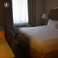 部屋に入った瞬間に狭いと感じました。