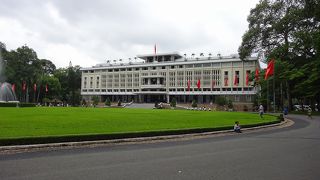 地下も見学できる旧大統領官邸