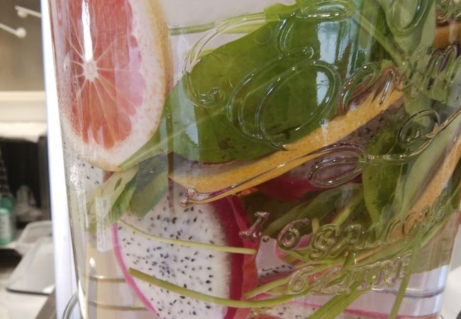 フルーツ専門店のカフェ