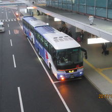 広島空港に到着しました。