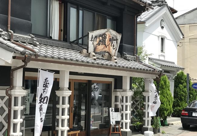 明治期創業の和菓子屋さん。