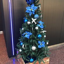 上級会員向けの入り口にもツリー