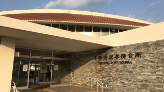 那覇～鹿児島方面と伊江島行きフェリー乗り場です