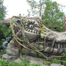 ソアリング オーバー ザ ホライズン (翔翔飛越地平線)