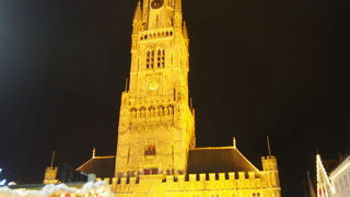 鐘楼はフランドル地方に特有